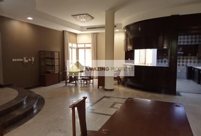 977898 - Property Image 3