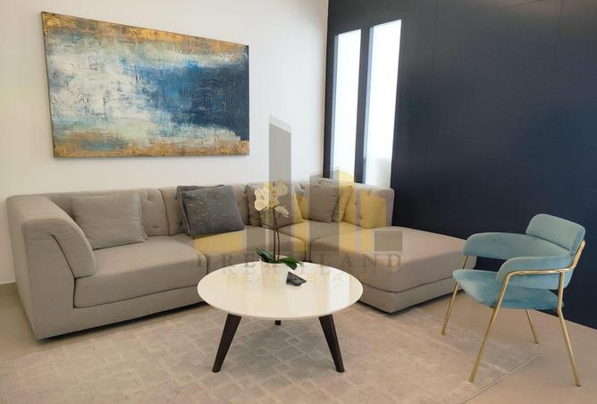 812230 - Property Image 2