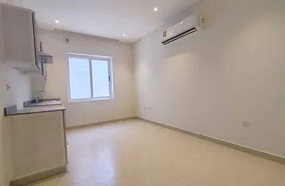 Apartment - Studio - 1 Bathroom for rent in Hidd - Muharraq Governorate
