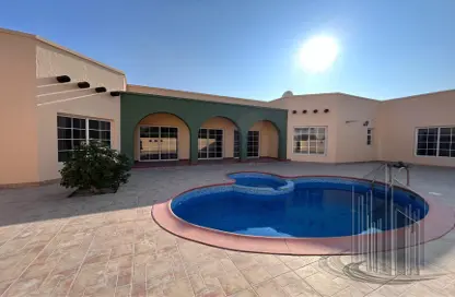 Villa - 3 Bedrooms - 4 Bathrooms for rent in Janabiya - Northern Governorate