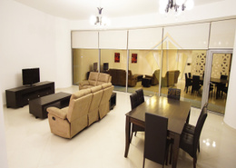 شقة - 2 غرف نوم - 3 حمامات للكراء في سنابس - المنامة - محافظة العاصمة