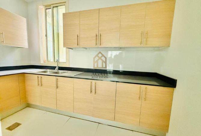 972006 - Property Image 2