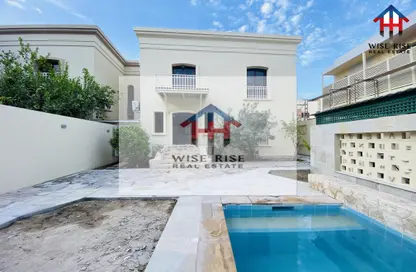 Villa - 5 Bedrooms - 4 Bathrooms for rent in Mahooz - Manama - Capital Governorate