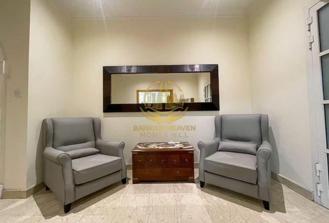 954533 - Property Image 2