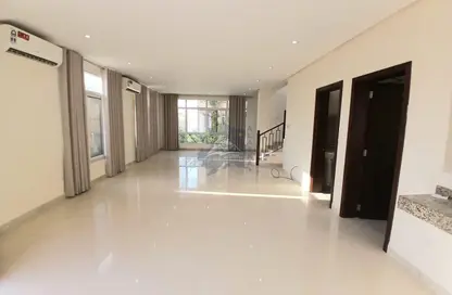 مجمع سكني - 5 غرف نوم - 5 حمامات للايجار في الجسرة - المحافظة الشمالية