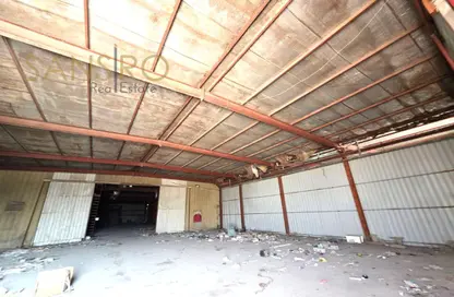 مستودع - استوديو - 1 حمام للايجار في سترة - المحافظة الوسطى
