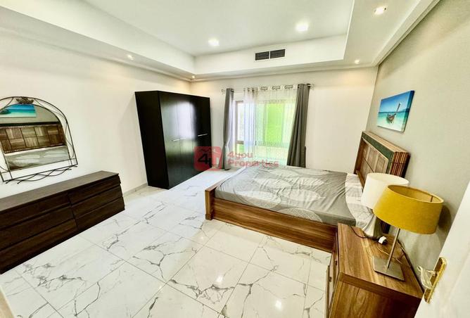 977985 - Property Image 2