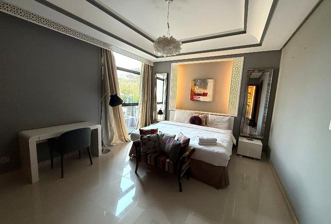 957910 - Property Image 3