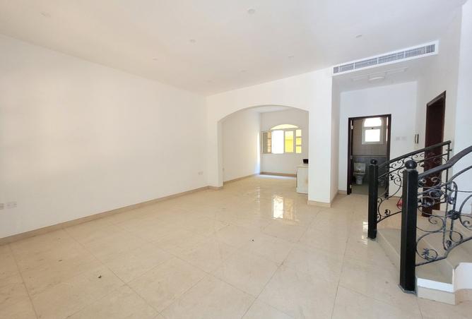 953495 - Property Image 2