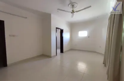 Empty Room image for: Apartment - 1 Bathroom for rent in Gufool - Manama - Capital Governorate, Image 1