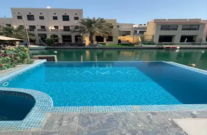 فيلا - 4 غرف نوم - 4 حمامات للايجار في شارع أمواج - أمواج - المحرق