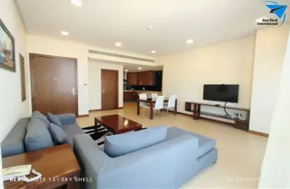 Apartment - 2 Bedrooms - 3 Bathrooms for rent in Al Juffair - Capital Governorate
