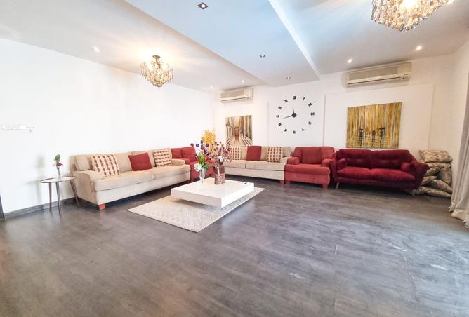 959433 - Property Image 2
