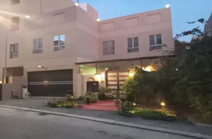 Villa - 6 Bedrooms - 6 Bathrooms for rent in Janabiya - Northern Governorate