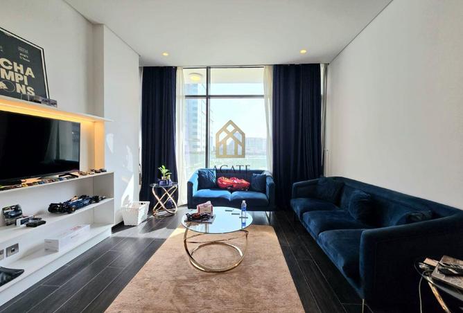 983651 - Property Image 2