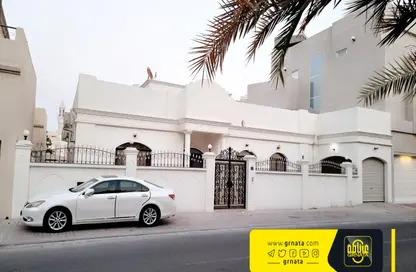 فيلا - 3 غرف نوم - 5 حمامات للبيع في البسيتين - المحرق