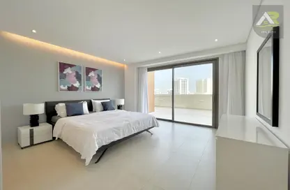 Room / Bedroom image for: Apartment - 2 Bedrooms - 3 Bathrooms for rent in Amwaj Marina - Amwaj Islands - Muharraq Governorate, Image 1