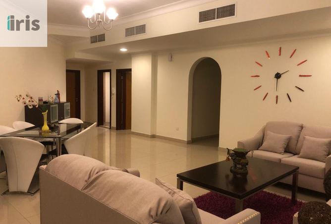 976121 - Property Image 2