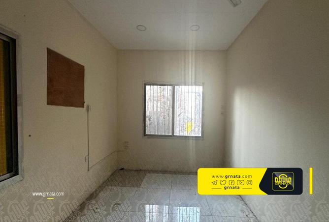 852208 - Property Image 3