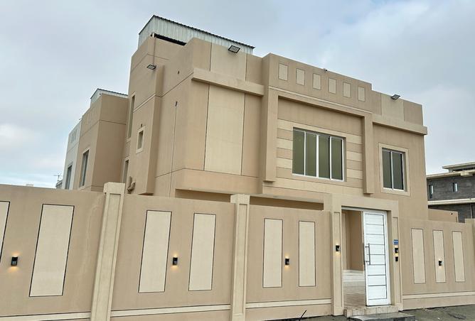 963093 - Property Image 3