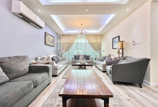 987376 - Property Main Image