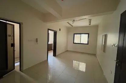 Apartment - 2 Bedrooms - 3 Bathrooms for rent in Hidd - Muharraq Governorate