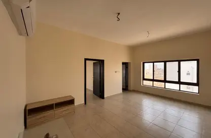 Apartment - 1 Bedroom - 2 Bathrooms for rent in Janabiya - Northern Governorate