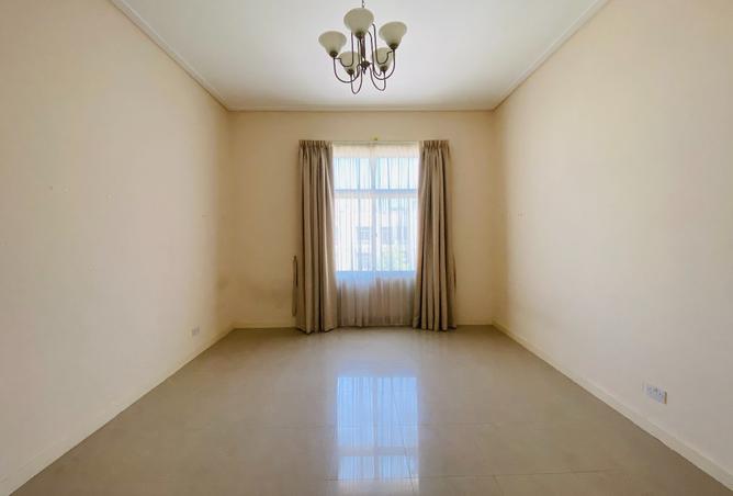 957947 - Property Image 2