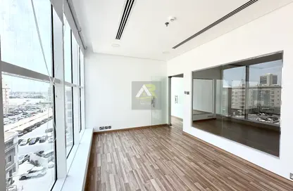 Office Space - Studio - 2 Bathrooms for rent in Seef - Capital Governorate