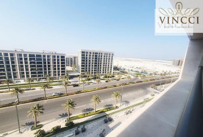 884163 - Property Image 2