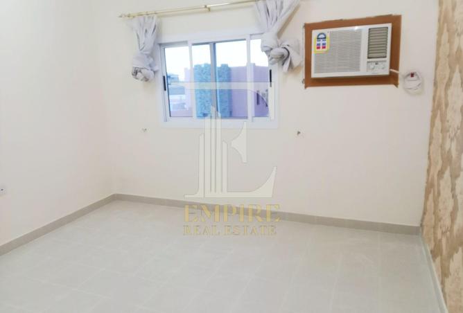 982076 - Property Image 2
