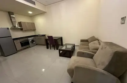 Apartment - Studio - 1 Bathroom for rent in Al Juffair - Capital Governorate