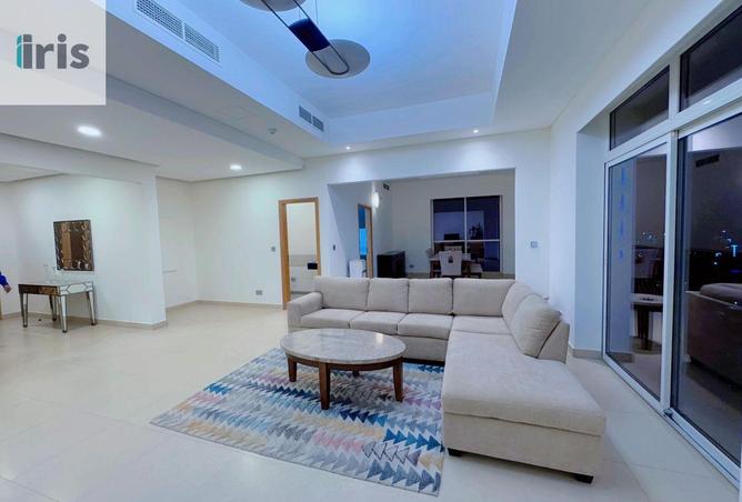 957319 - Property Image 2