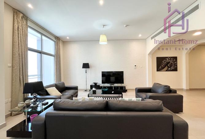 975498 - Property Image 2