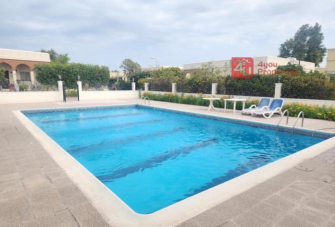 978835 - Property Image 2