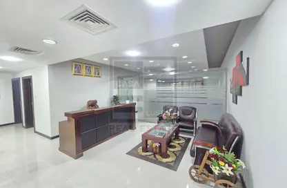Office Space - Studio - 3 Bathrooms for rent in Sanabis - Manama - Capital Governorate