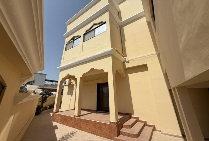 984256 - Property Image 2