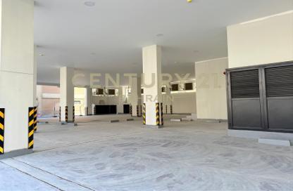 Apartment - 2 Bedrooms - 2 Bathrooms for rent in Ras Rumman - Manama - Capital Governorate