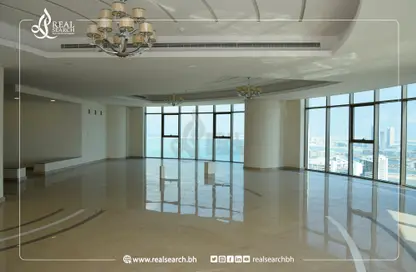 Penthouse - 4 Bedrooms - 6 Bathrooms for rent in Seef - Capital Governorate