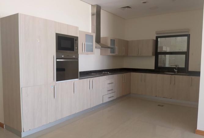 967083 - Property Image 3