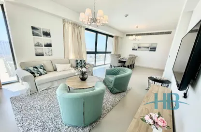 Living / Dining Room image for: Apartment - 3 Bedrooms - 3 Bathrooms for rent in Marassi Residences - Diyar Al Muharraq - Muharraq Governorate, Image 1