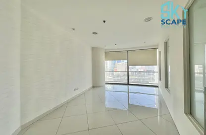 Office Space - Studio - 2 Bathrooms for rent in Sanabis - Manama - Capital Governorate