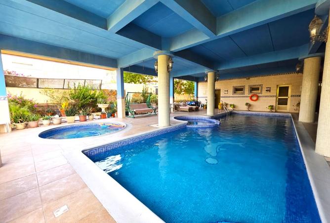 990140 - Property Image 2