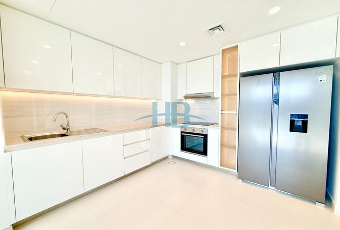 984402 - Property Image 3