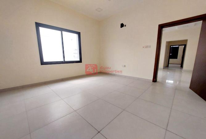 Apartment - 2 Bedrooms - 3 Bathrooms for rent in Tubli - Central Governorate