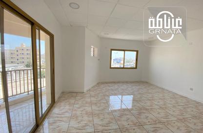 Apartment - 2 Bedrooms - 2 Bathrooms for rent in Riffa - Southern Governorate