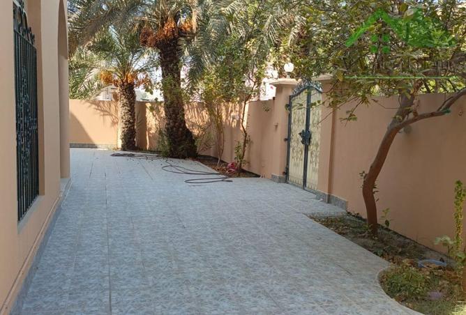 973338 - Property Image 2