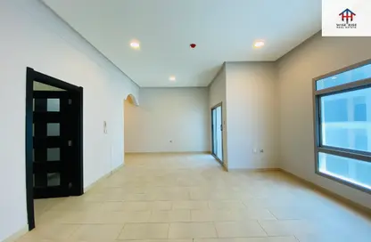 Apartment - 2 Bedrooms - 3 Bathrooms for rent in Janabiya - Northern Governorate