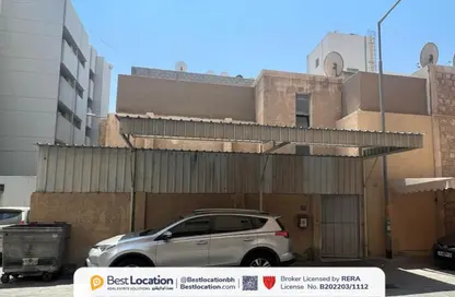 فيلا - 4 غرف نوم - 4 حمامات للبيع في أم الحصم - المنامة - محافظة العاصمة