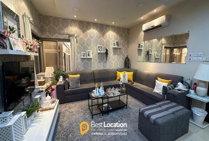 956830 - Property Image 3